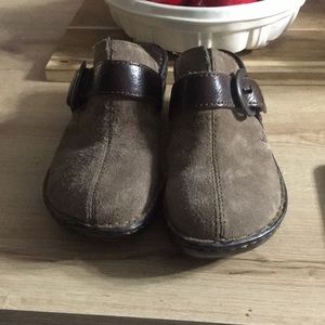 BOC brown suede mules size 6
